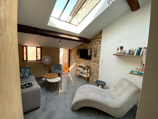 La Mansarde De L Abbaye Apartment Cluny Luaran gambar