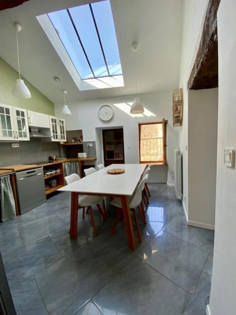 La Mansarde De L Abbaye Apartment Cluny Luaran gambar